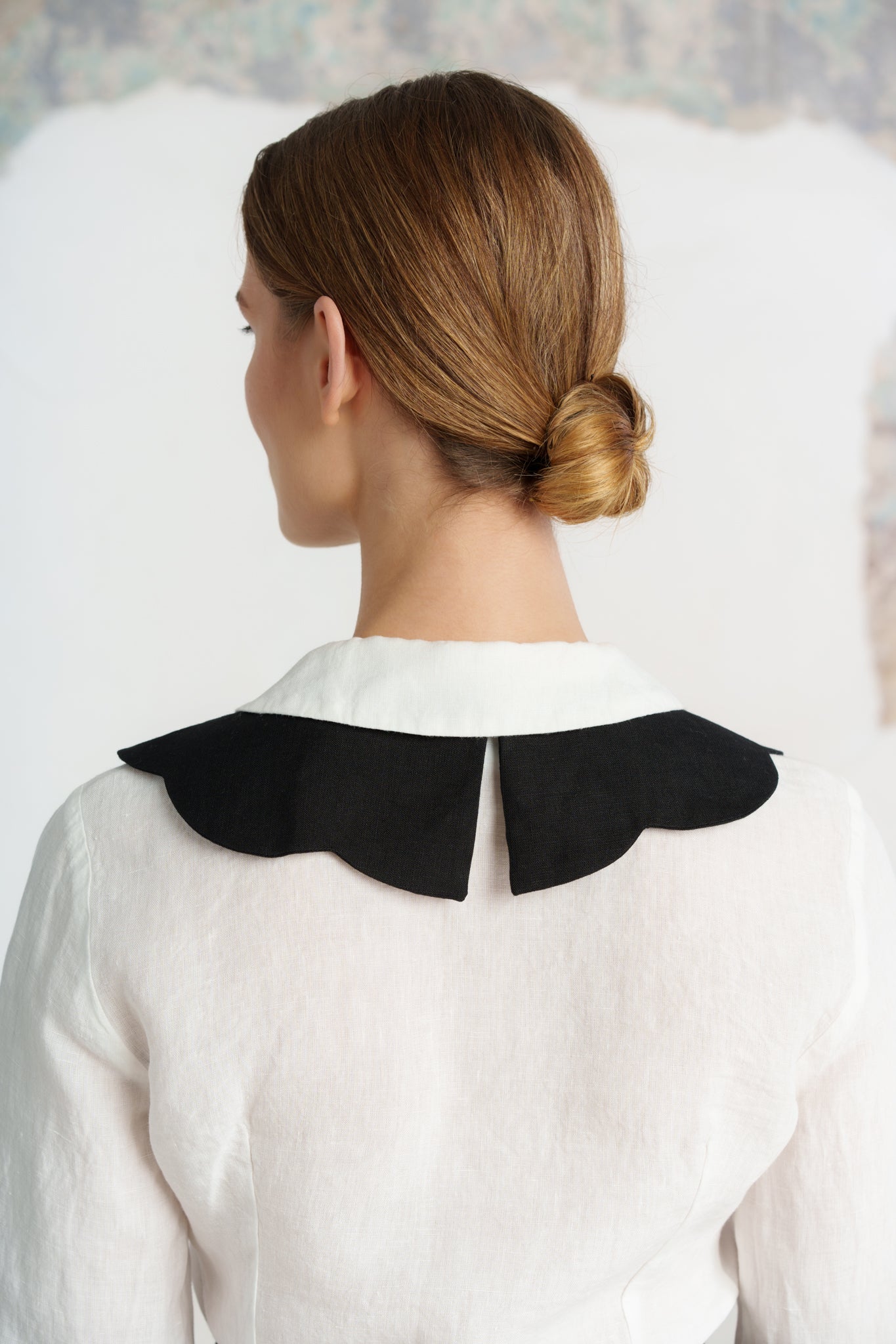 Magnolia Collar, Linen#color_black-pansy